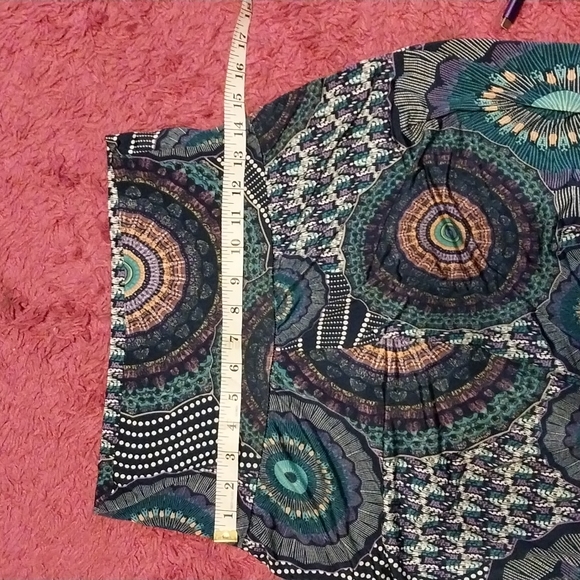 #134 Beautiful Pants - Picture 4 of 5